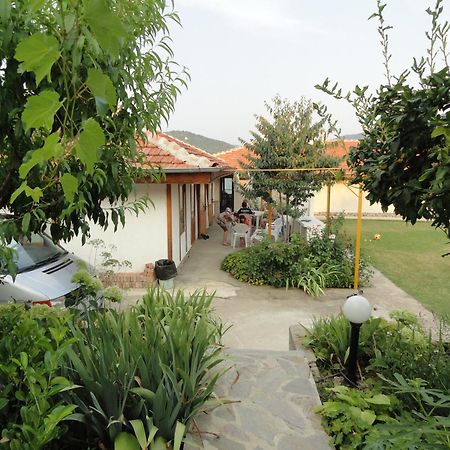 Family Hotel Belvedere Dulgopol Exterior photo