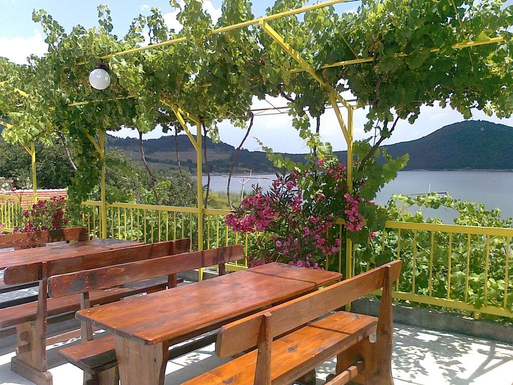 Family Hotel Belvedere Dulgopol Exterior photo