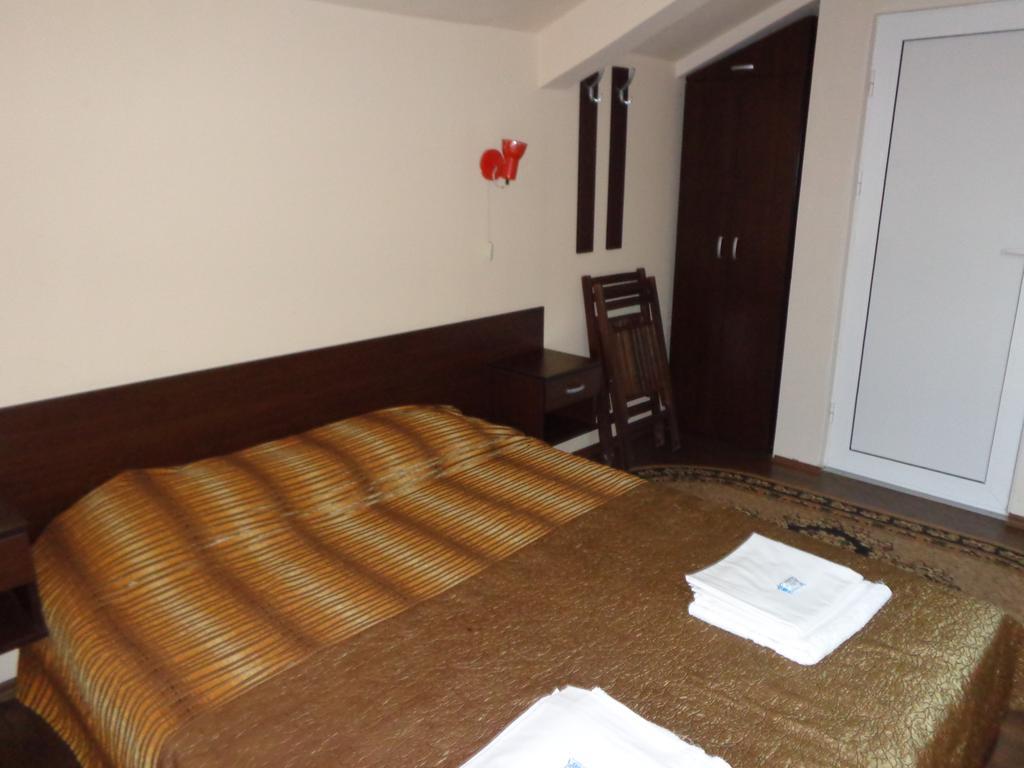 Family Hotel Belvedere Dulgopol Exterior photo