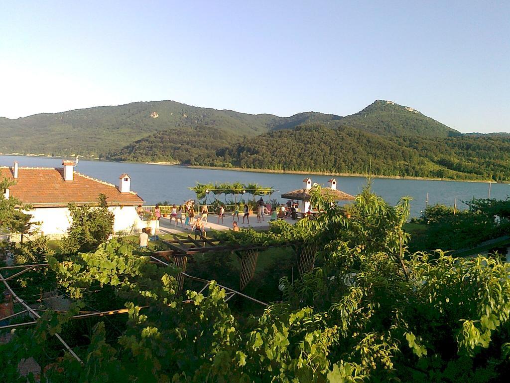 Family Hotel Belvedere Dulgopol Exterior photo