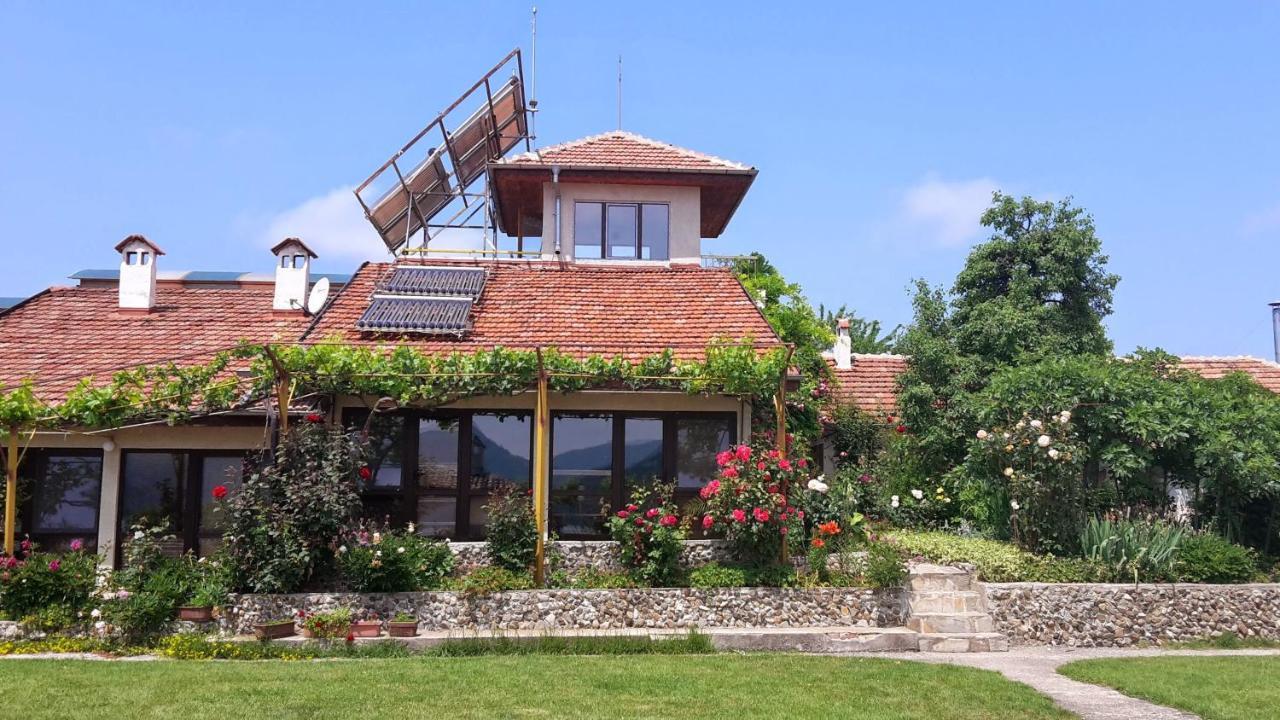 Family Hotel Belvedere Dulgopol Exterior photo